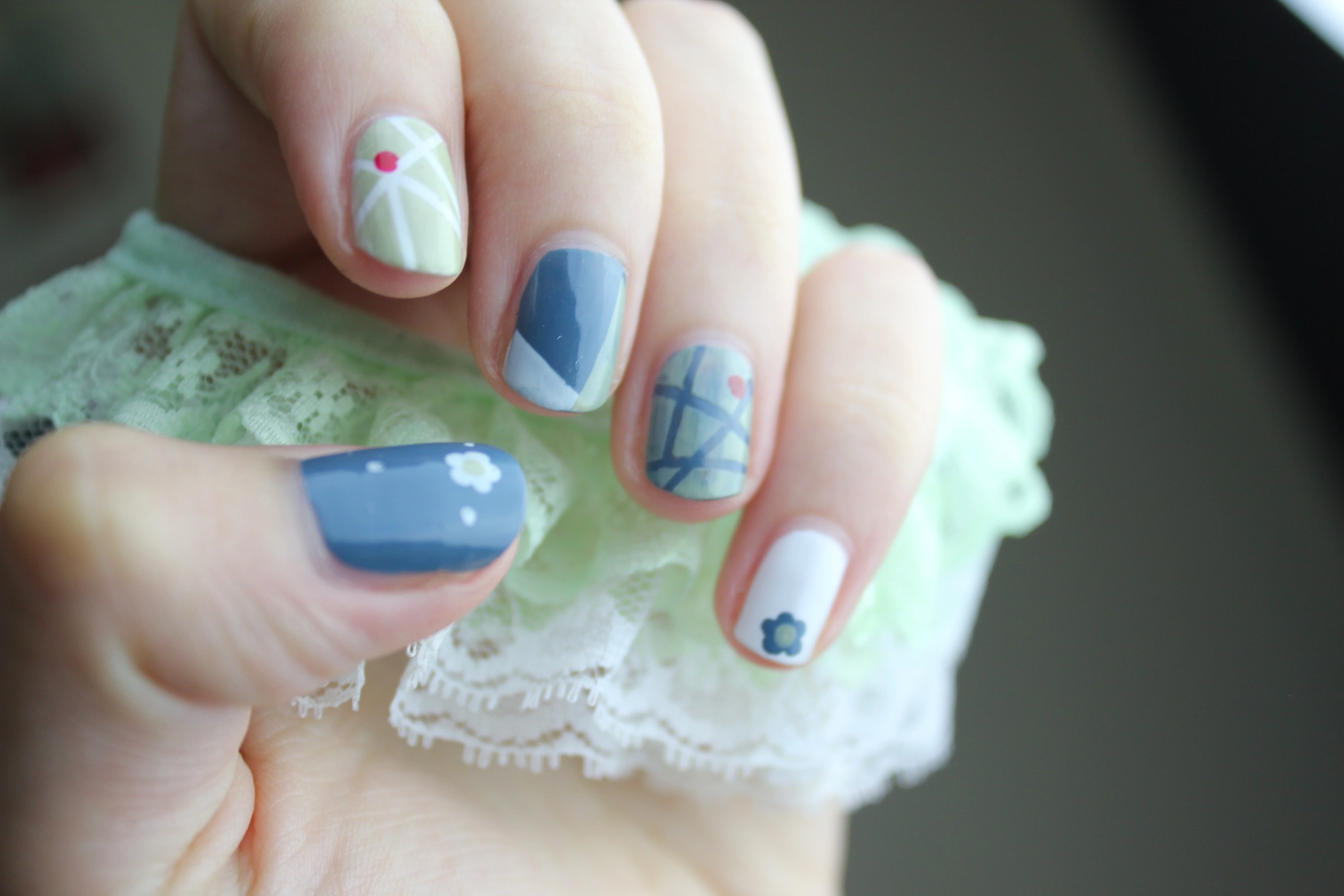 Izabella nailtech art studio background
